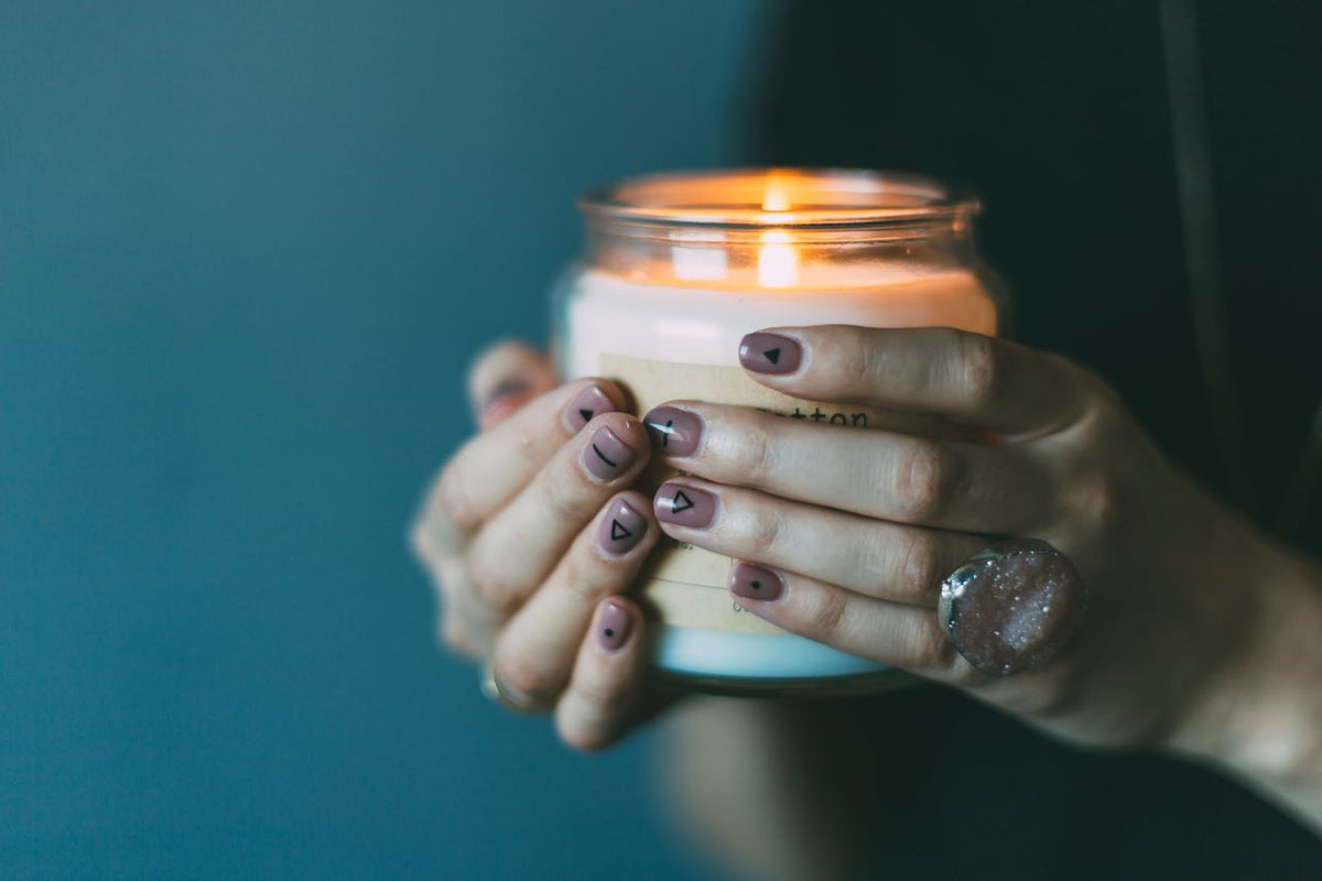 Reed Diffusers Versus Candles